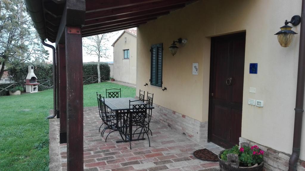 Agriturismo La Quiete Guest House Polverigi Exterior photo